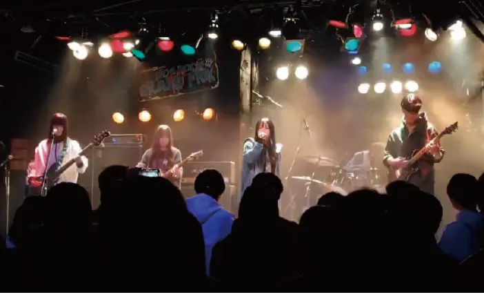 軽音楽部